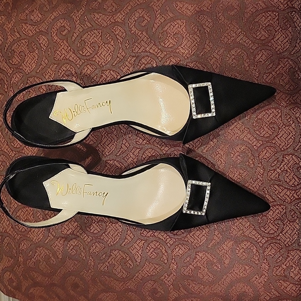 Will's Fancy satin evening shoes. Size 8.5